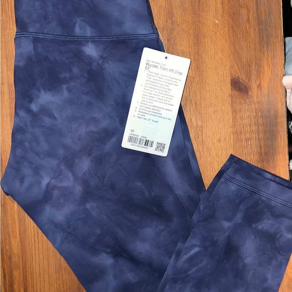 lululemon athletica Pants - NWT LULULEMON NAVY BLUE TIE DYE WUNDER TRAIN HR Crop 23” Length